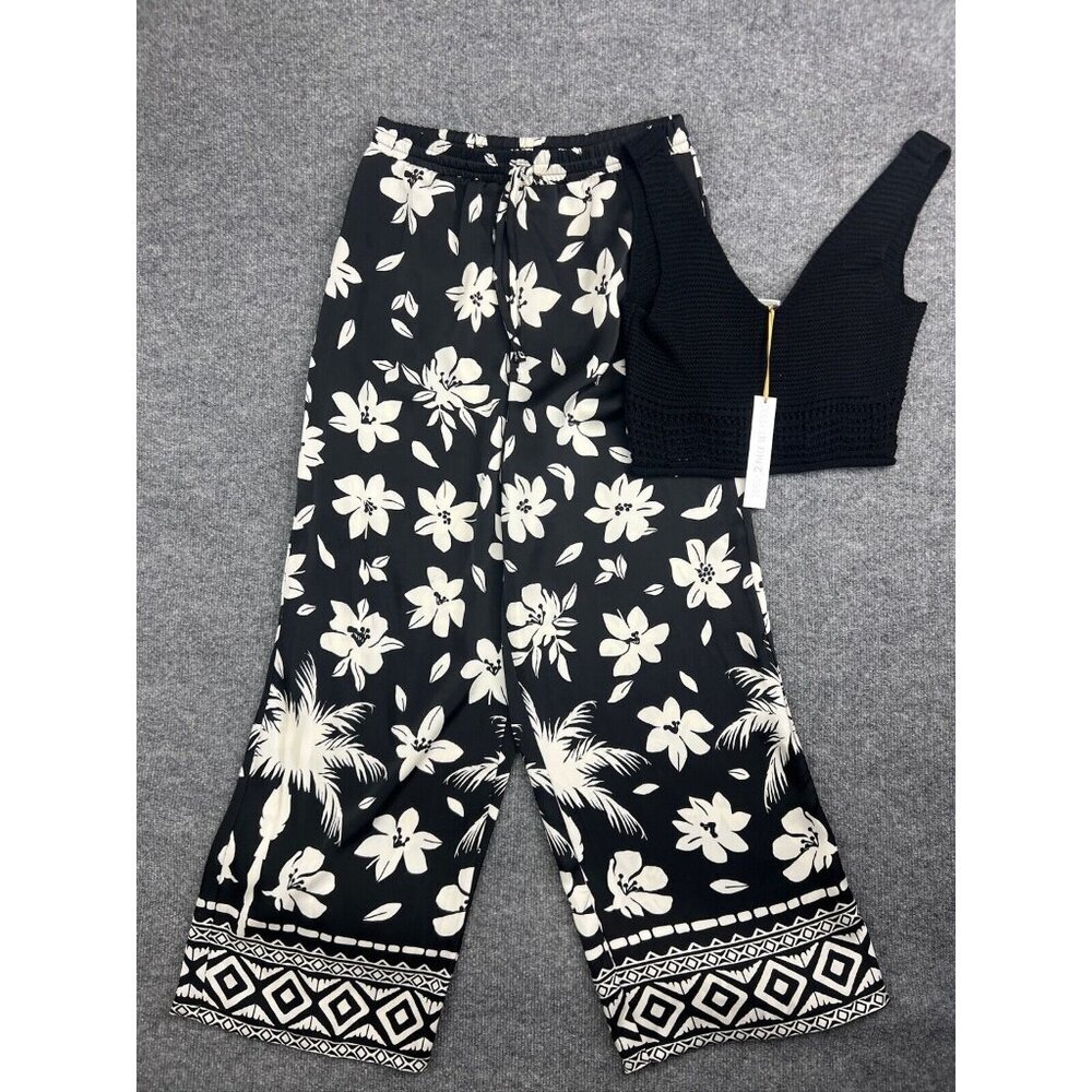 House of Harlow 1960 Black and Cream Cropped Knit Top